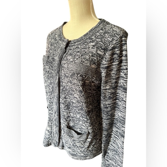 Jones New York Black and Gray Cardigan.- M - Picture 9 of 11